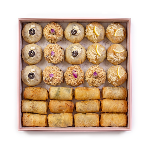 Mix Platter (27 pcs) (15 pastilla +12 spring roll)